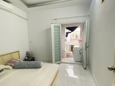 Nhà đẹp 2 tầng bình tân sát tên lửa tặng nội thất 53m2 hxh chỉ 4 tỷ. 4