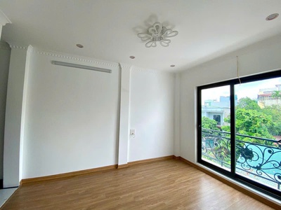 Bán nhà nguyễn văn linh 42m 6 tầng thang máy lô góc ô tô tránh hơn 8 tỷ 3