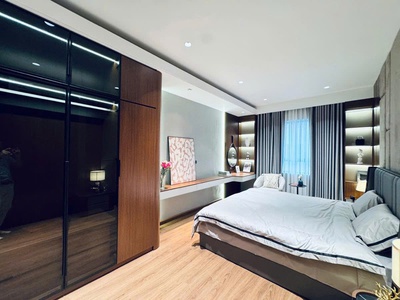 Mới đéttòa 17t6 hoàng đạo thúy 119m, 3pn, nội thất đẳng cấp, 10.8 tỷ, đắc địa cầu giấy 2