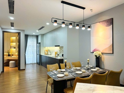 Mới đéttòa 17t6 hoàng đạo thúy 119m, 3pn, nội thất đẳng cấp, 10.8 tỷ, đắc địa cầu giấy 4
