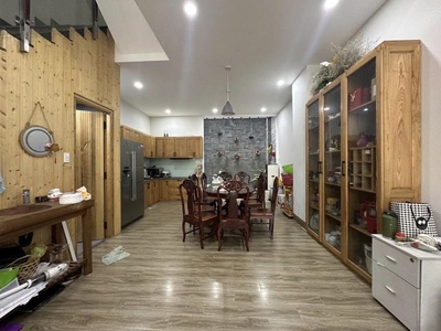 Hẻm trước nhà 4,5m sát thống nhất - dt 5 x 15 - 3 tầng 4 pn - nt cao cấp - hơn 7 tỷ 1