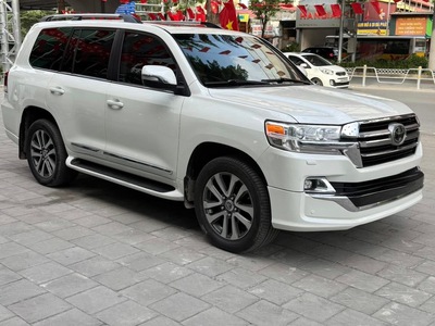 Toyota Land Cruiser 5.7 nhập Mỹ, sản xuất 2016. Xe siêu đẹp. 3