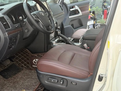 Toyota Land Cruiser 5.7 nhập Mỹ, sản xuất 2016. Xe siêu đẹp. 6