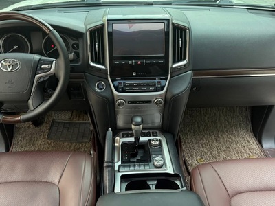 Toyota Land Cruiser 5.7 nhập Mỹ, sản xuất 2016. Xe siêu đẹp. 8