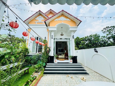 Cần bán gấp ngôi nhà - mái thái nghĩ dưỡng hiện đại - view như đà lạt . 0