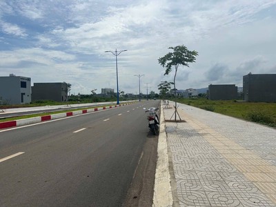  cần bán lô đất mặt tiền đường 26m   phường tam long, tp.hcm  2