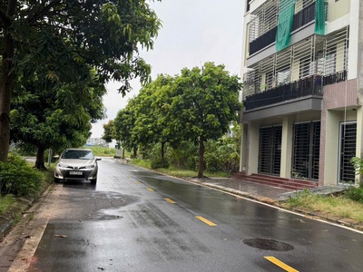 Hot     bán lô đất 75m    kđt tms phúc yên 2