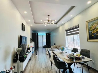 Bán gấp mặt phố vip sài đồng 58m2, mt4m, vỉa hè đá bóng, kinh doanh dòng tiền - 24.x tỷ 3