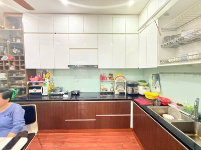 Bán nhà đa sỹ-kiến hưng- hà đông 49m ngõ ô tô thông, nhà còn mới giá 6.3 tỷ. 1