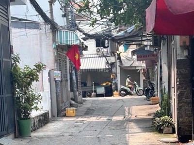 Quận 7-nhỉnh 2tỷ có nhà sổ hồng riêng - 2 tầng, hoàn công - ngay huỳnh tấn phát - 1km là tới phố đi 0