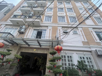 Khách sạn lô góc 3  mặt tiền với 5 tầng - có hầm và thang máy 0