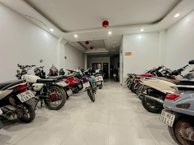 Trung tâm  học viên tài chính - dt53m2 - 6 tầng - giá 12 tỷ - ngỗ ô tô - thang máy 1