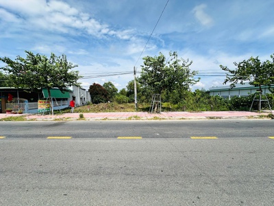 Bán 11.5m đất đất mặt tiền nguyễn du - tân phước - lagi giá ngộp 500tr/m ngang 1