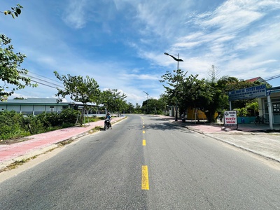 Bán 11.5m đất đất mặt tiền nguyễn du - tân phước - lagi giá ngộp 500tr/m ngang 2