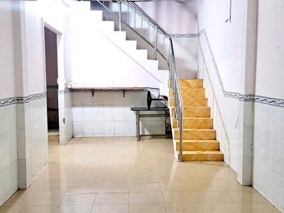 Bán nhà 2 tầng shr    hẻm xe hơi trung mỹ tây, q12 gần tân bình giá chỉ 3,1 tỷ 0