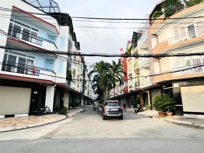 Cần bán gấp căn hộ dịch vụ mặt tiền tạ quang bửu, dòng tiền ổn định 40 triệu/tháng 0