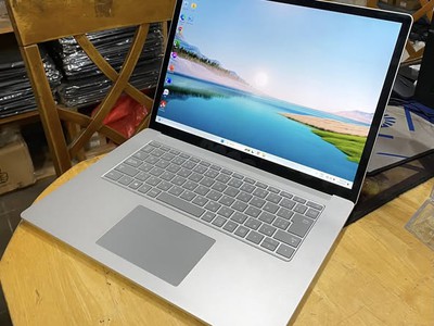 Surface Laptop 3 AMD Ryzen  5 3580U Ram 8GB SSD 128GB Màn 15 Inch 2k Cảm Ứng VGA Rời Máy Đẹp 0