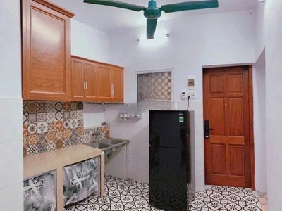 Cho thuê nhà tập thể Trần Quốc Toản, Hoàn Kiếm 50m, 2 ngủ giá 10 triệu, nhà đẹp, đủ đồ 3