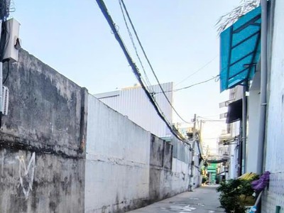Nhà 2 tầng đường số 1 p16 gv- 65m2  4x16 -3pn- 1 pn ở trệt - đang cho thuê- 5.65 tỷ 2