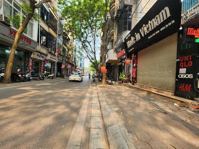 Mặt phố nghĩa tân   77m    lô góc 2 mặt   vỉa hè   sổ vuông   chỉ 45 tỷ 3