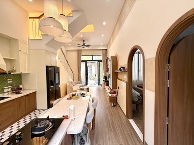 Chỉ 8 tỷ, nhà đẹp tam phú, 93m2 ngang 7m - 3pn - xe tải đỗ cửa. 2