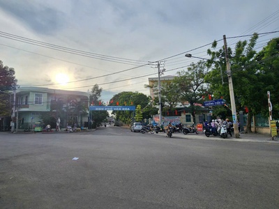 Nhà bán căn góc ngay trung tâm thành phố phan rang 3