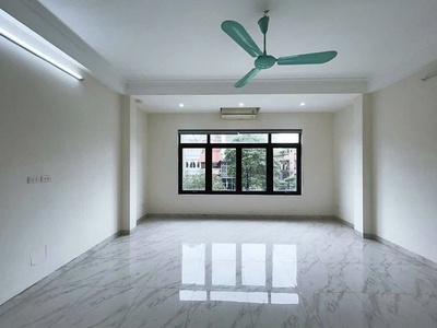 Cho thuê văn phòng tầng 3 - tòa nhà mặt phố hạ yên quyết, cầu giấy 1