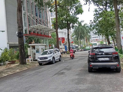  bán nhà mặt tiền kdc conic   98m    4 tầng   6pn   giá 14.5 tỷ 1