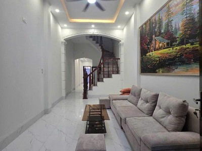 Nhà dân xây 4 tầng   ô chờ thang máy   2 mặt ngõ   phố ngọc thụy   bồ đề   long biên   68,2m 4