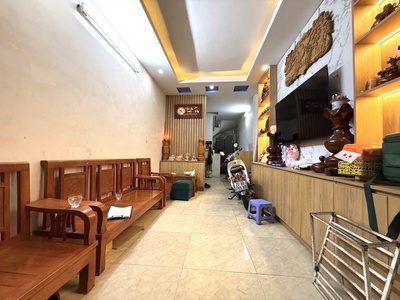 Hoa bằng 30m x5 tầng chỉ 7,2 tỷ,ngõ ba gác,thông tứ tung,dân xây,gần ô tô,gần phố 0