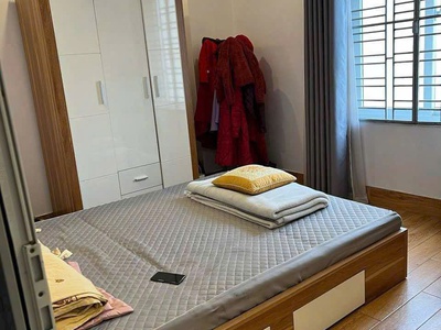 Cho thuê nhà Văn Cao vị trí đẹp, 4 phòng ngủ  50m2 . 4