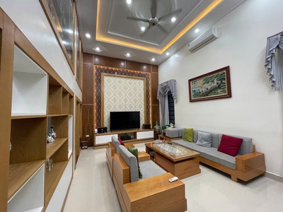 Cần cho thuê căn nhà mặt phố khu Đông Nam Cường, TP HD, 67.5m2, 4 tầng, 4 ngủ, full đồ 2