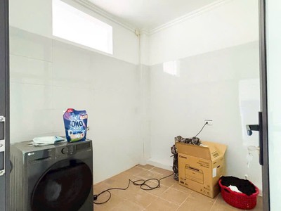 Bán nhà mặt phố khu Đông Nam Cường, TP Hải Dương, 81m2, 3 tầng, 4 ngủ, mt 4.5m, hè 5m 8
