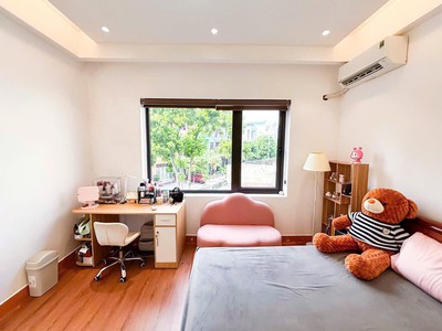 Bán nhà mặt phố khu Đông Nam Cường, TP Hải Dương, 81m2, 3 tầng, 4 ngủ, mt 4.5m, hè 5m 6