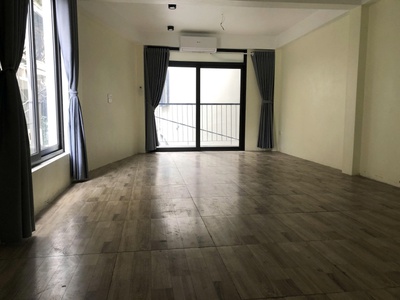 Cho thuê nhà mới tinh mặt ngõ 327 Vũ Tông Phan: 45m2, 6 tầng, 18tr 3