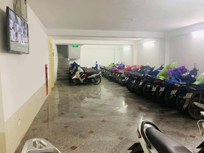 Bán tòa văn phòng mặt phố nguyễn ngọc nại , 185m2, 7 tầng thang máy, mặt tiền 5m, 59.6 tỷ, ô tô 2