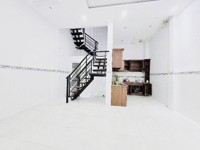 Bán nhà tây thạnh   hxh   sát mt   nhà đẹp 2 tầng   54m  nở hậu   chỉ 5.x tỷ 2