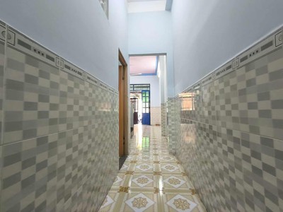 Siêu hot ngay thị trấn hóc môn 2 tầng btct mới tinh, dtsd 100m2. mặt tiền nhựa 8m thông kinh doanh 3