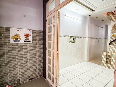 Nhà đường nguyễn đình chính quận phú nhuận phường 15. 1