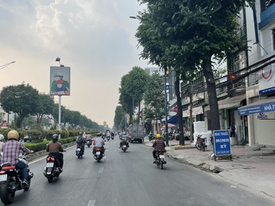 Bán nhà mặt tiền 17x49m giá 145 tỷ đường trường chinh 1