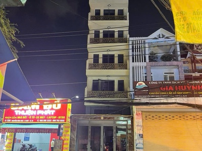 Bán nhà mặt tiền 1 trệt 1 lửng 5 lầu 5,3x26m giá 18,5 tỷ đường nguyễn văn quá 0