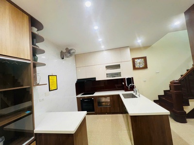 Nhà đẹp phố liễu giai, sát phố, 70m, 5 tầng, chỉ 13 tỷ 1
