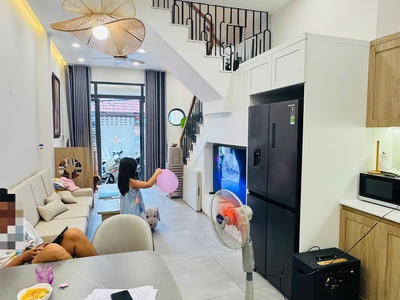 Chỉ 6.9 tỷ tl hẻm xe tải 6m thông kề mt lê văn quới giáp tân phú dt 4 12m nhà 3 tầng sổ 2