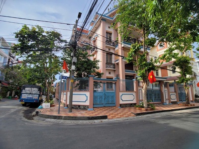 Biệt thự góc siêu vip khu bộ công an quận 7 , 39 tỷ 1
