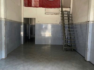 Gấp bán nhà gần chợ bình thành hẻm 6m xe hơi ngủ nhà 80m2-trệt lửng nhỉnh 3 tỷ 3