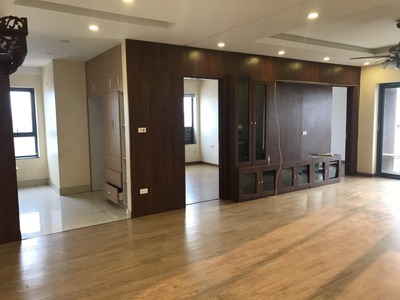 Cho thuê chung cư Capital Garden, 102 trường chinh, 130m 3 PN, đồ cơ bản 1