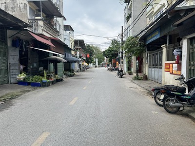 Bán 120,7m2 đất hai mặt đường tại ngõ 80 Hoa Lâm, Việt Hưng. Kinh doanh sầm uất, gần Big C 8