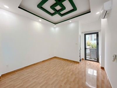 CƠ HỘI VÀNG SỞ HỮU NHÀ QUẬN 7 GIÁ CHỈ HƠN 3 TỶ Vị trí: Hẻm 1041 Trần Xuân Soạn, P. Tân H 0