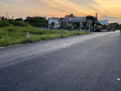 Chính chủ bán đất thổ cư sẵn sổ mt đường nhựa trung tâm phường long thuận 2