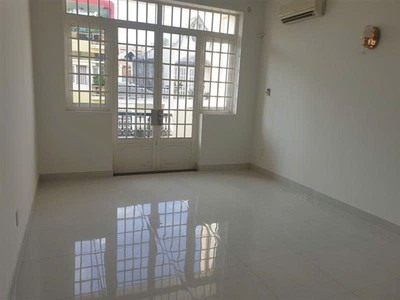 Giảm 500tr  nhà vuông shr 4 tầng hxt 100m2   đường dc11 tân phú s 1